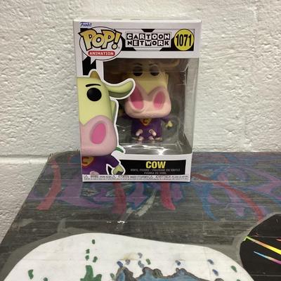 Funko pops 1071 cow