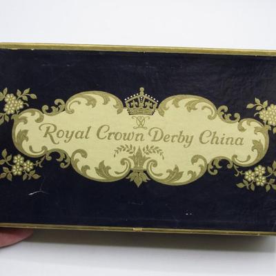 Vintage Set of Royal Crown Derby Gold Vine 6 Piece Knives