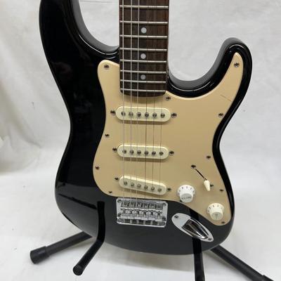 Fender Squire Mini Bass for Youth Like New 35" Tall