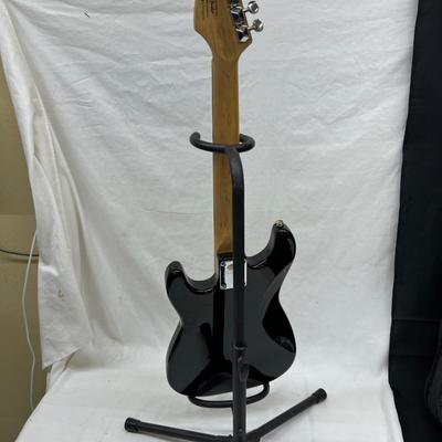 Fender Squire Mini Bass for Youth Like New 35" Tall