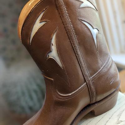 Vintage Ceramic Western Cowboy Boot Lamp