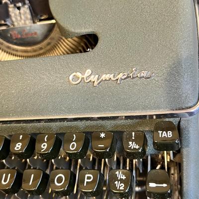 Vintage MCM Olympia SM3 Typewriter with Case