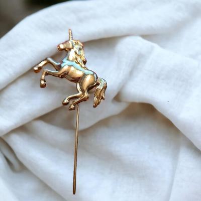 VINTAGE PIN