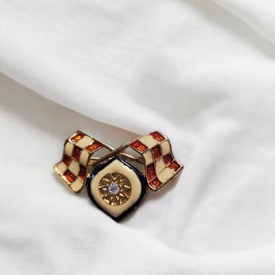 VINTAGE PIN