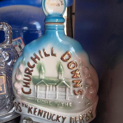 Churchill Downs 95th Run for the Roses Decanter and Old Forester Bottle