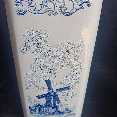 Two Vandermint Liquor White & Blue Decanter Bottle w/ blue & white tulip lids