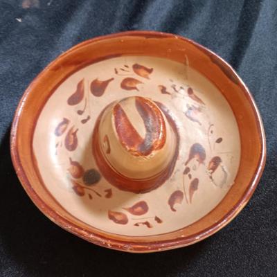 Pottery Sombrero with wooden Mexico salt & pepper shakers and metal spice tins