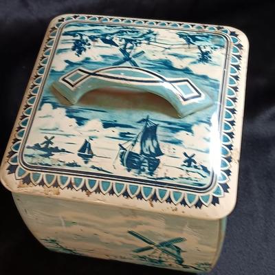 Vintage hand painted Holland Delft Holland floral planter with tin and wicker covered bottle