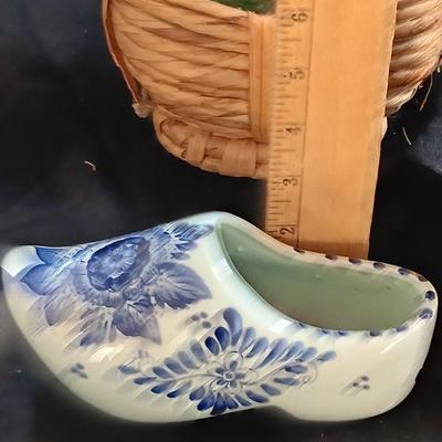 Vintage hand painted Holland Delft Holland floral planter with tin and wicker covered bottle