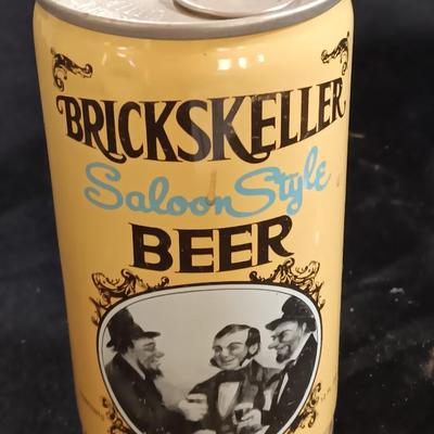 Vintage Beer cans with Humorous salt & pepper Kwyatt Urp and Wild Bill Hiccup salt & pepper shakers