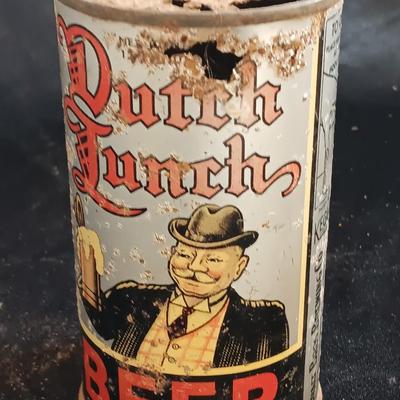 Vintage Beer cans with Humorous salt & pepper Kwyatt Urp and Wild Bill Hiccup salt & pepper shakers