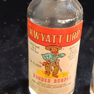 Vintage Beer cans with Humorous salt & pepper Kwyatt Urp and Wild Bill Hiccup salt & pepper shakers