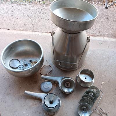 Stainless steel Milking machine - bucket - with hoses and a cream separator