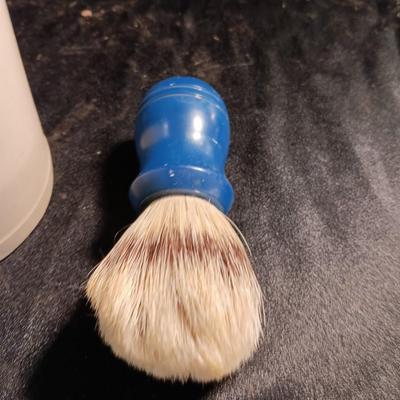 Doans pill tin - Shaving brush and mug