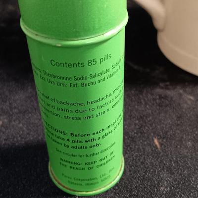 Doans pill tin - Shaving brush and mug