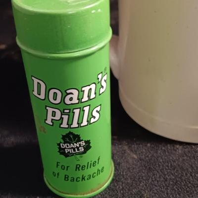 Doans pill tin - Shaving brush and mug