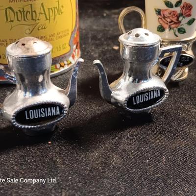 Boston's Dutch apple tea tin with Tea themed salt & pepper shakers