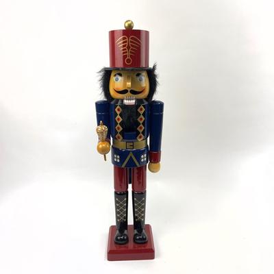 482 Large Wooden 24â€ Nutcracker