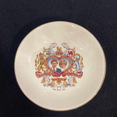 Royal Falcon Ironstone Prince Charles & Lady Diana Spencer small dish