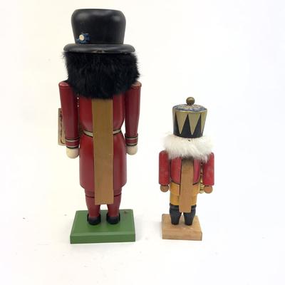 501 Two Wooden Steinbach Nutcrackers