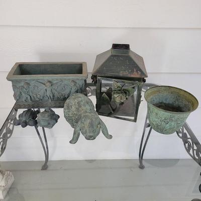Assortment of Garden and Patio Accents (BP-DW