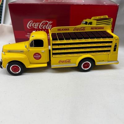 Coke Coca-Cola 1st Gear 1951 Reproduction Delivery Truck New in Box 2002