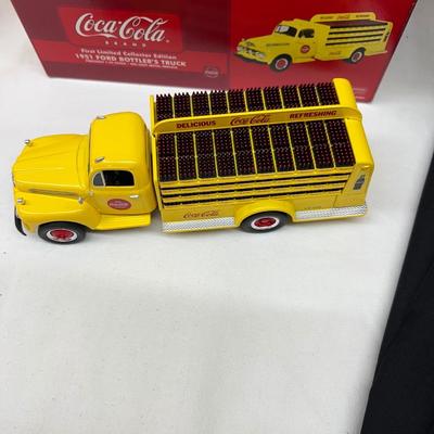 Coke Coca-Cola 1st Gear 1951 Reproduction Delivery Truck New in Box 2002