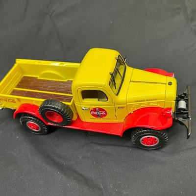 Matchbox Coke Coca-Cola Truck Dodge Power Wagon '46 Reproduction 2000