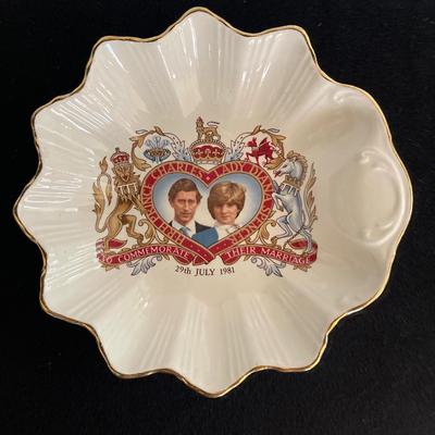 Vintage James Kent Old Foley England Prince Charles Lady Diana  Dish 1981