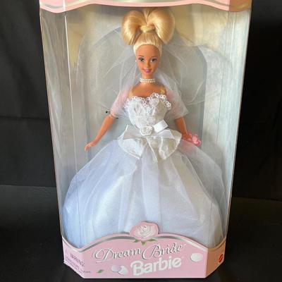 Vintage Barbie Dream Bride 1996 New in Box