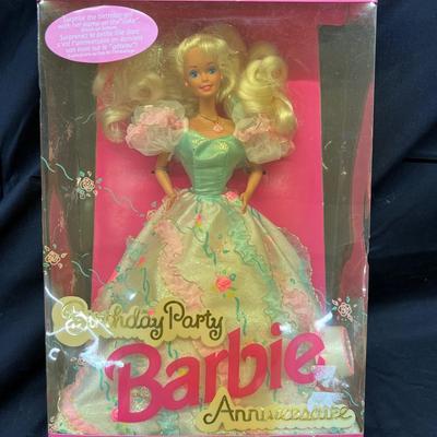 Barbie Birthday Party 1992 Doll New in Box