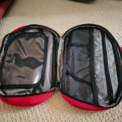 Variety of Luggage Items  (UB-JS)
