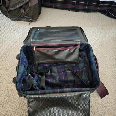 Variety of Luggage Items  (UB-JS)
