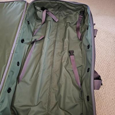 Variety of Luggage Items  (UB-JS)