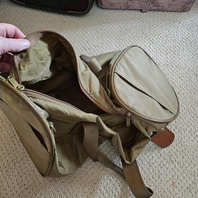 Variety of Luggage Items  (UB-JS)