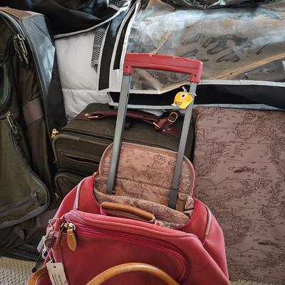 Variety of Luggage Items  (UB-JS)