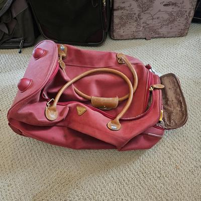 Variety of Luggage Items  (UB-JS)