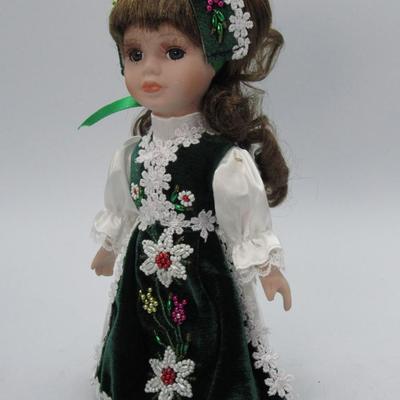 Retro Costumed Prairie Girl Collectible Doll with Stand