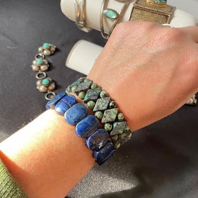 Jewelry with Stones of Blue (DR-SS)