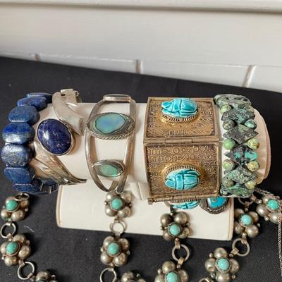 Jewelry with Stones of Blue (DR-SS)