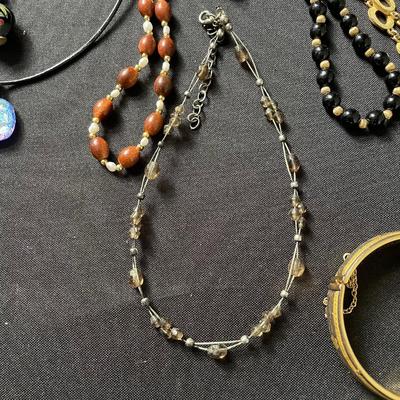 Fashionable Necklaces w/ Stones & More (DR-SS)