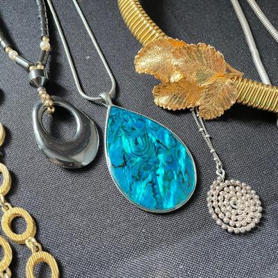 Fashionable Necklaces w/ Stones & More (DR-SS)