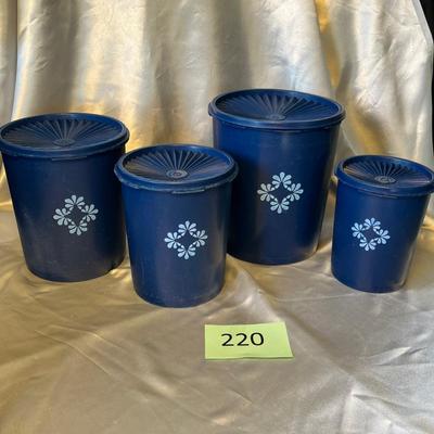 4 Tupperware cannisters