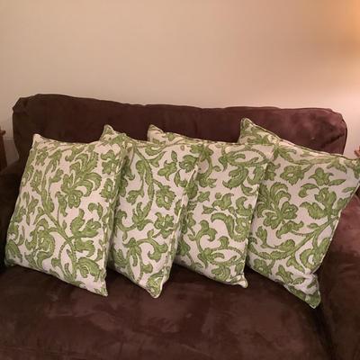 343 Set of 4 Floral Fauna Pillows