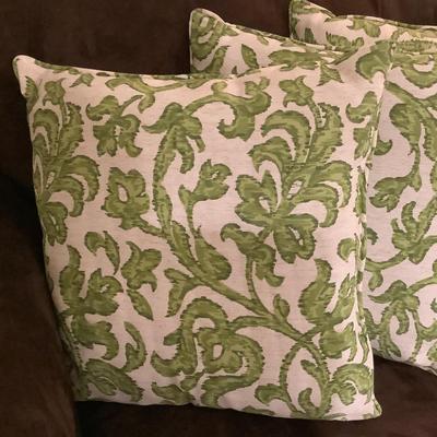 343 Set of 4 Floral Fauna Pillows