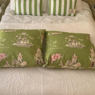 306 Pair of The Pillow Collection Down Filled Asian Green Accent Pillows