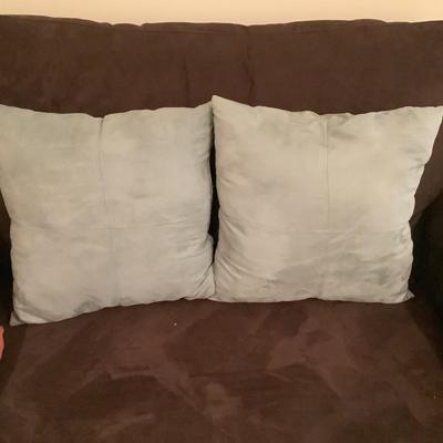 318 Set of Three Accent Pillows