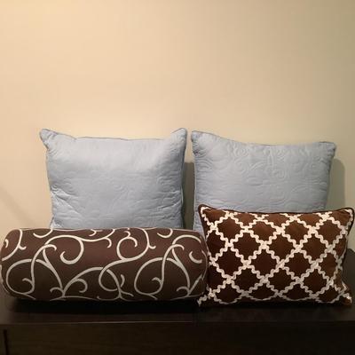 320 Lot of 4 Pillows Two Light Blue and Two Brown and White Accent Pillows