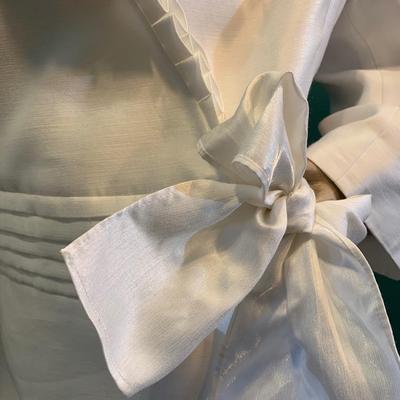 Chic Sophistication: Kasper White Ruffle