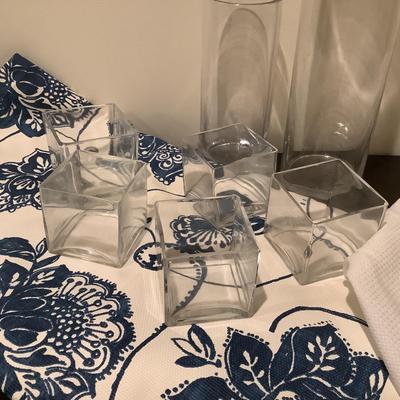 345 Blue and White Linens with Glass Decorative Vases